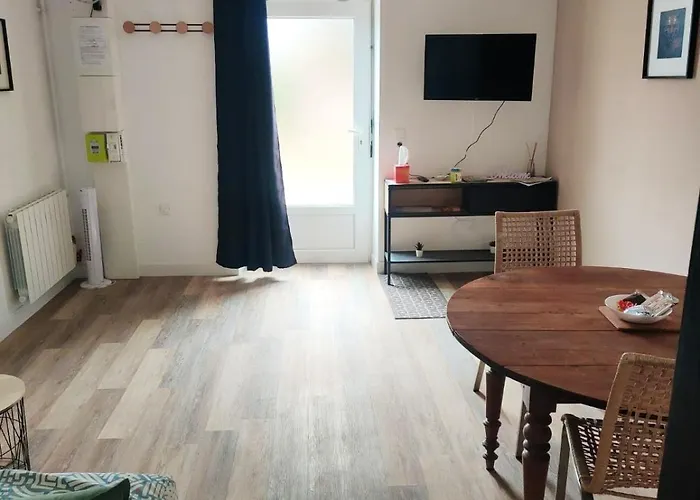 Сasa de vacaciones Chaleureux Et Parking *